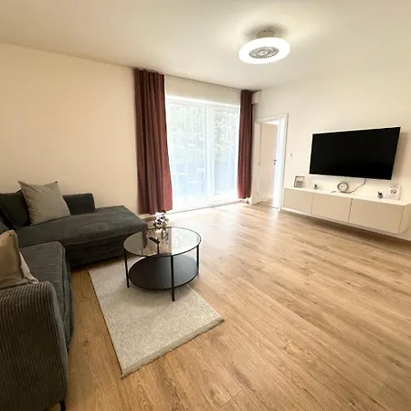 아파트 2 Apartment, New Building, Balcony, 208