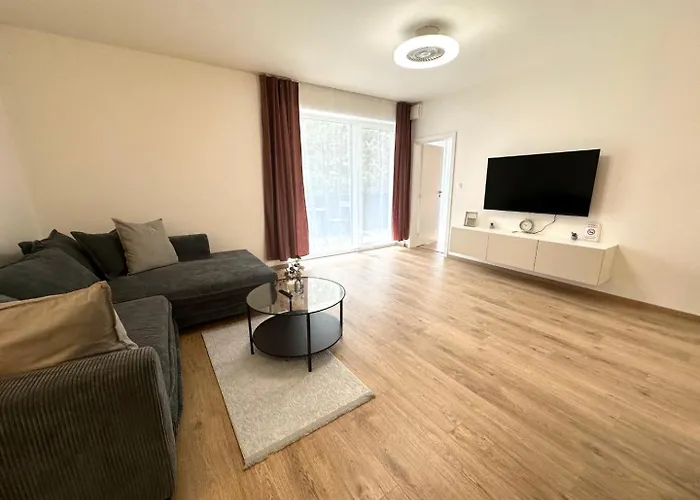 아파트 2 Apartment, New Building, Balcony, 208