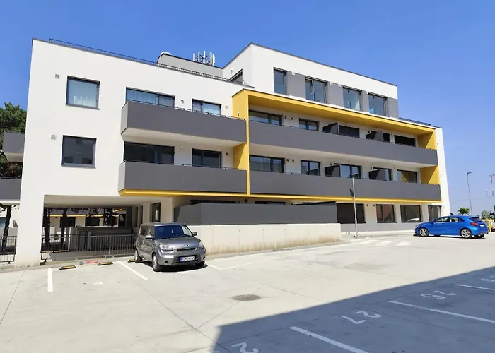 شقة 2 Apartment, New Building, Balcony, 208 *